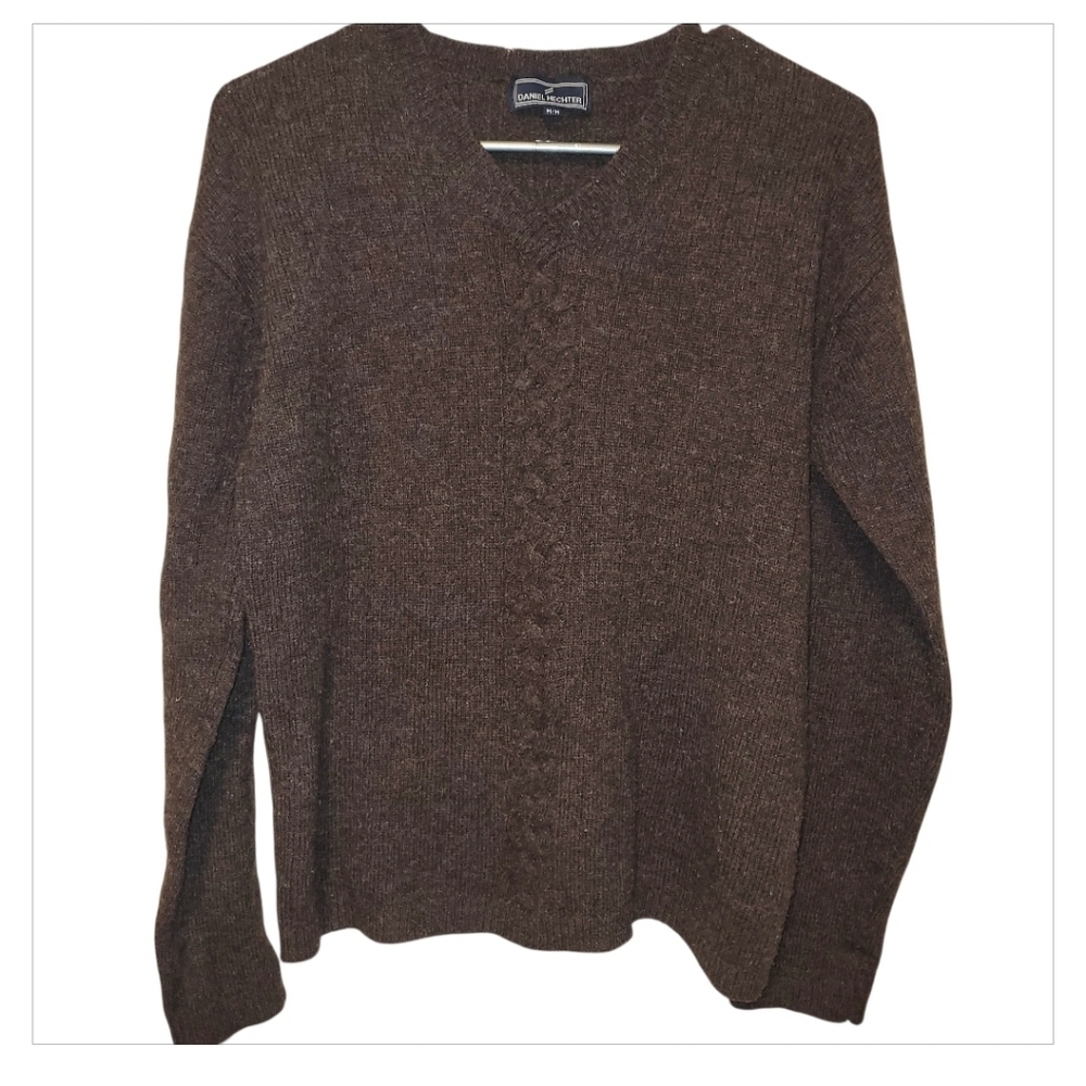 6/30 Daniel Hechter Men’s Brown V-Neck Knit Sweater Size Medium